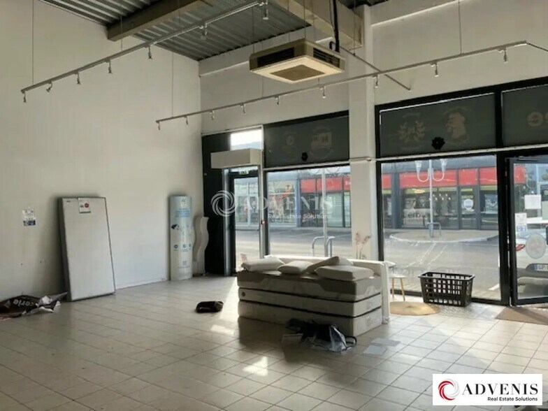 Local commercial dans Mérignac à louer - Photo de l’immeuble – Image 3 sur 5