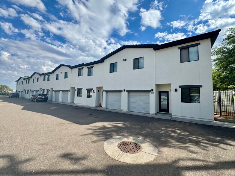 21050 N 23rd Ave, Phoenix, AZ à vendre - Photo de l’immeuble – Image 3 sur 9