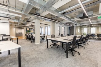 8-9 Well Ct, Londres à louer Photo intérieure– Image 2 sur 4