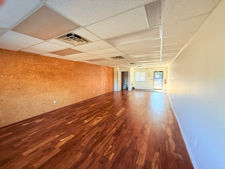 900 & 908 S Lake Blvd, Mahopac, NY à louer - Photo intérieure – Image 3 sur 11