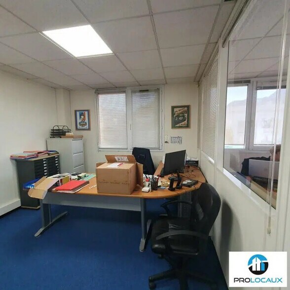 Bureau dans Moirans à louer - Photo de l’immeuble – Image 3 sur 8