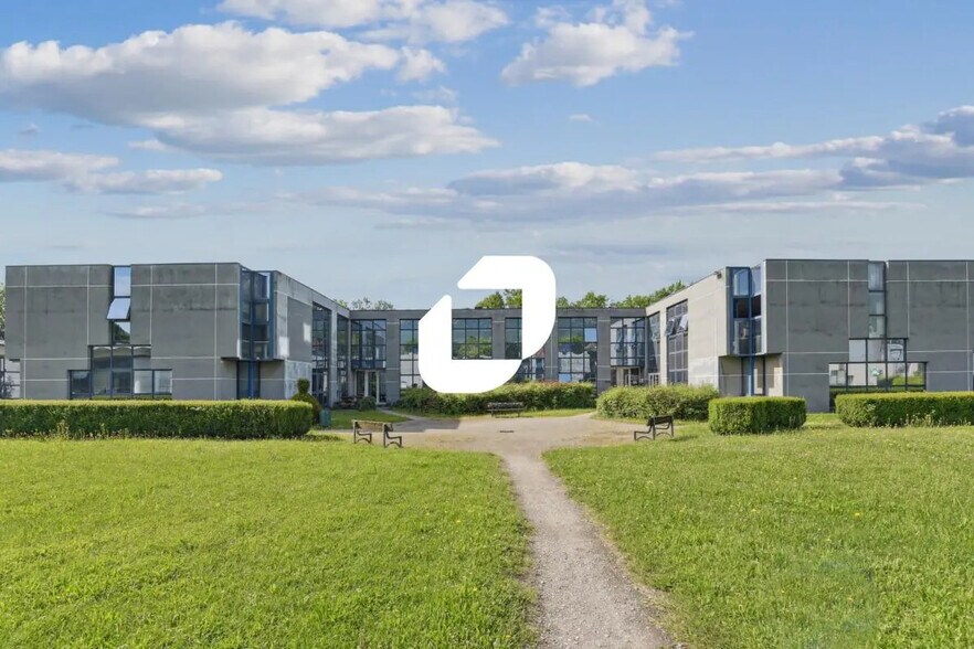 Bureau dans Meylan à vendre - Photo de l’immeuble – Image 1 sur 12