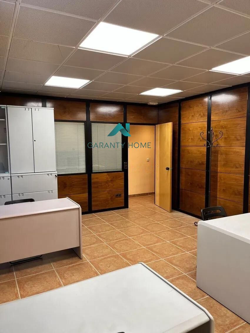 Bureau dans Valdemoro, Madrid à louer Plan d’étage– Image 1 sur 5