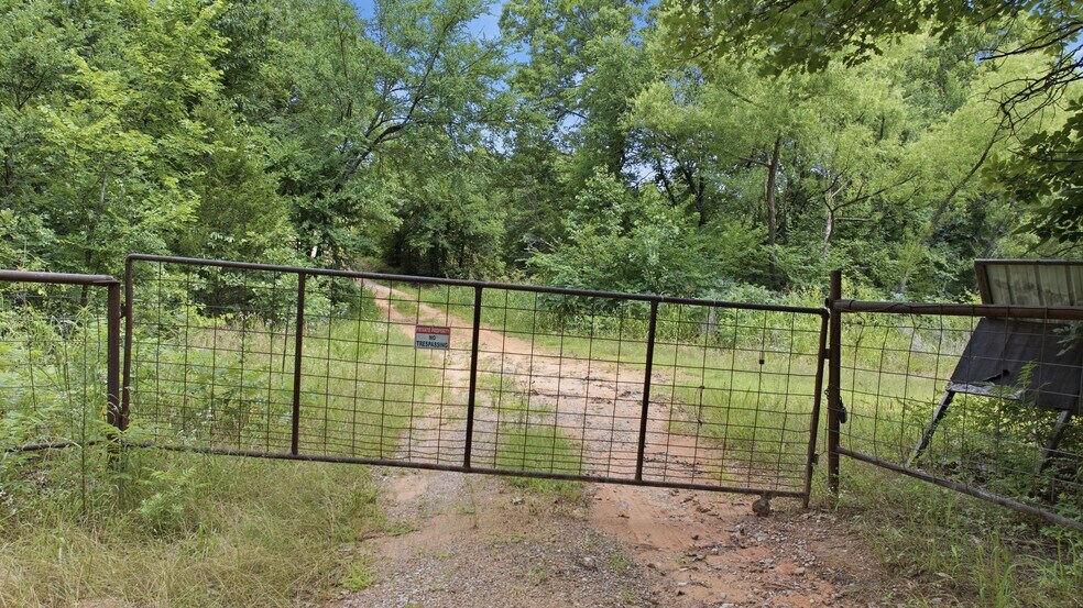 368100 E 1010 Rd, Boley, OK à vendre - Photo de l’immeuble – Image 2 sur 16