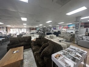 1041 W Brandon Blvd, Brandon, FL à louer Photo intérieure– Image 2 sur 8