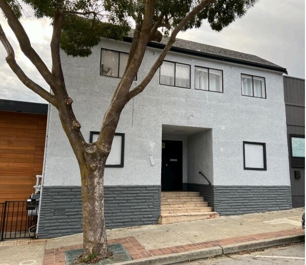 23 Visitaction Ave, Brisbane, CA à vendre - Photo de l’immeuble – Image 1 sur 4