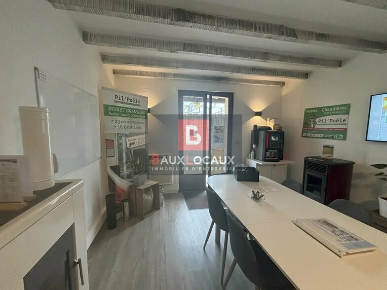 Bureau dans Orange à louer - Photo de l’immeuble – Image 3 sur 11