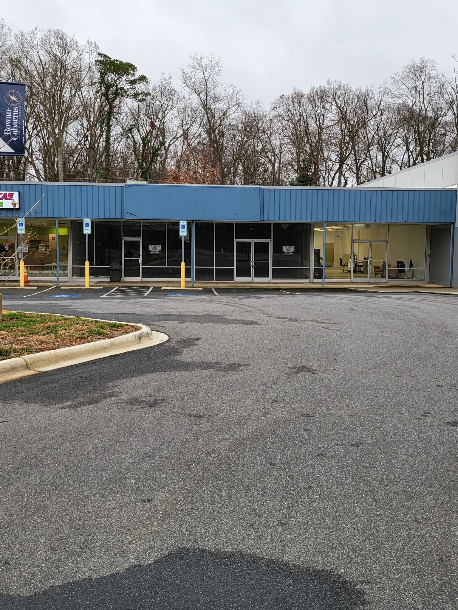 439-489 N Cannon Blvd, Kannapolis, NC à louer Photo de l’immeuble– Image 1 sur 1