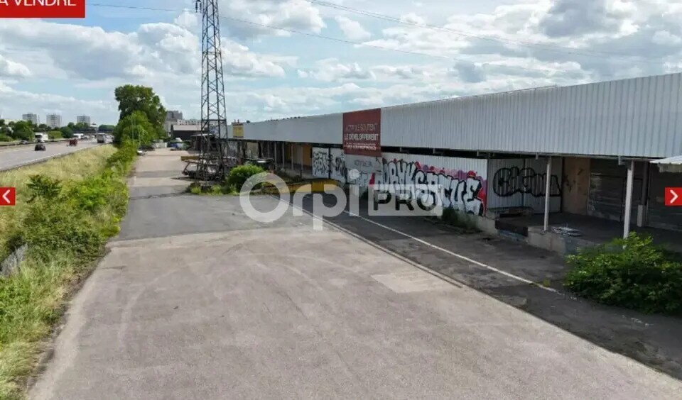 Local d'activités dans Villefranche-sur-Saône à vendre - Photo de l’immeuble – Image 2 sur 4