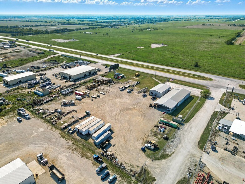 16430 W US Highway 380, Ponder, TX à vendre - Photo de l’immeuble – Image 3 sur 37