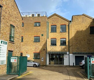 Plus de détails pour Summer Rd, Thames Ditton - Local d'activités à louer