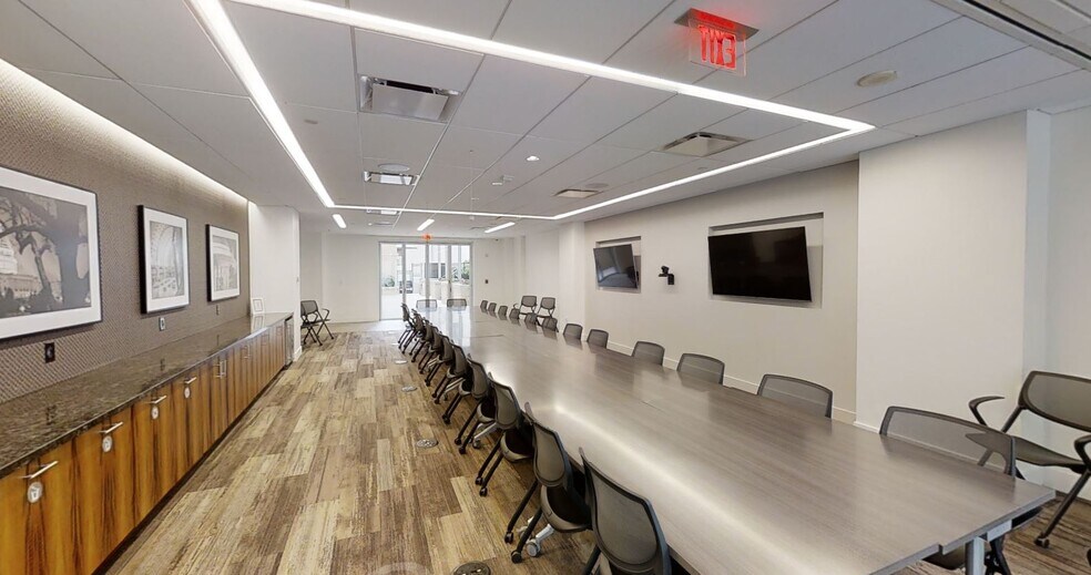 1100 13th St NW, Washington, DC à louer - Numérisation 3D Matterport – Image 3 sur 17