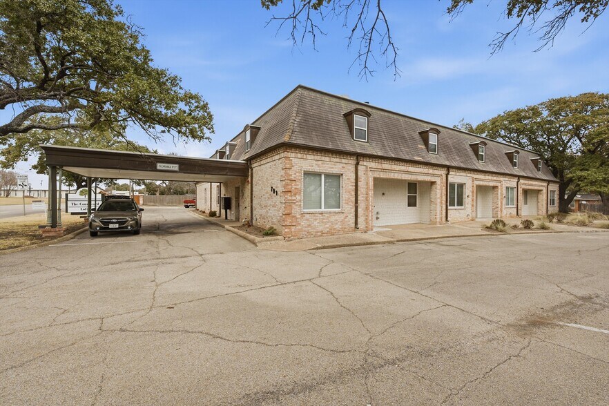 701 N New Rd, Waco, TX à vendre - Photo principale – Image 1 sur 8