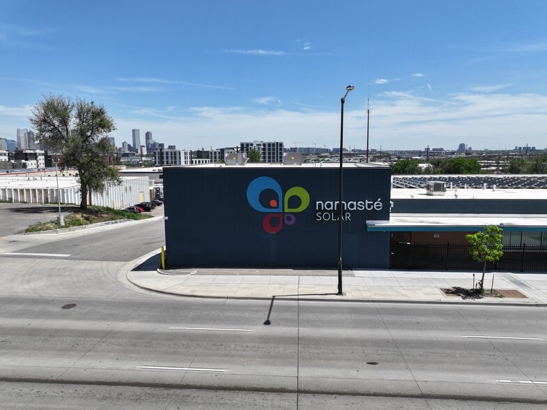888 Federal Blvd, Denver, CO à vendre - Photo de l’immeuble – Image 2 sur 22