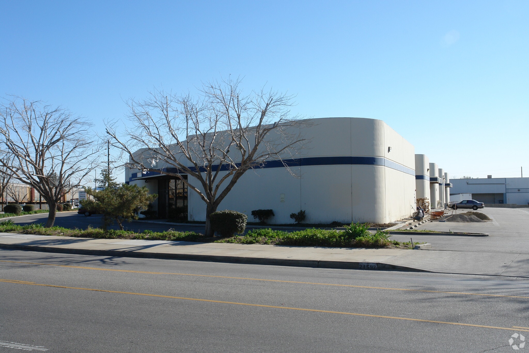 9701-9741 Canoga Ave, Chatsworth, CA à louer Photo principale– Image 1 sur 17