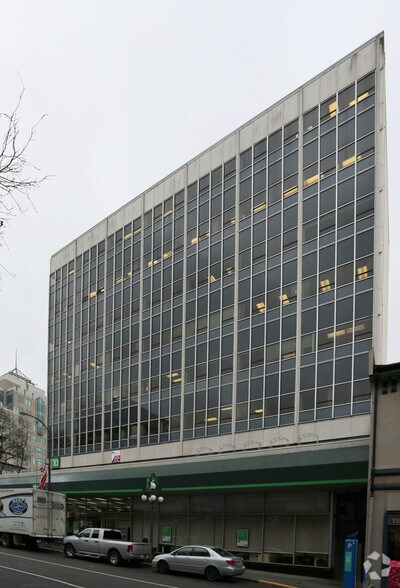 1070 Douglas St, Victoria, BC à louer - Photo de l’immeuble – Image 3 sur 3