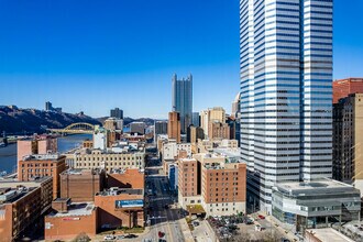 453 Blvd of the Allies, Pittsburgh, PA - VUE AÉRIENNE  vue de carte