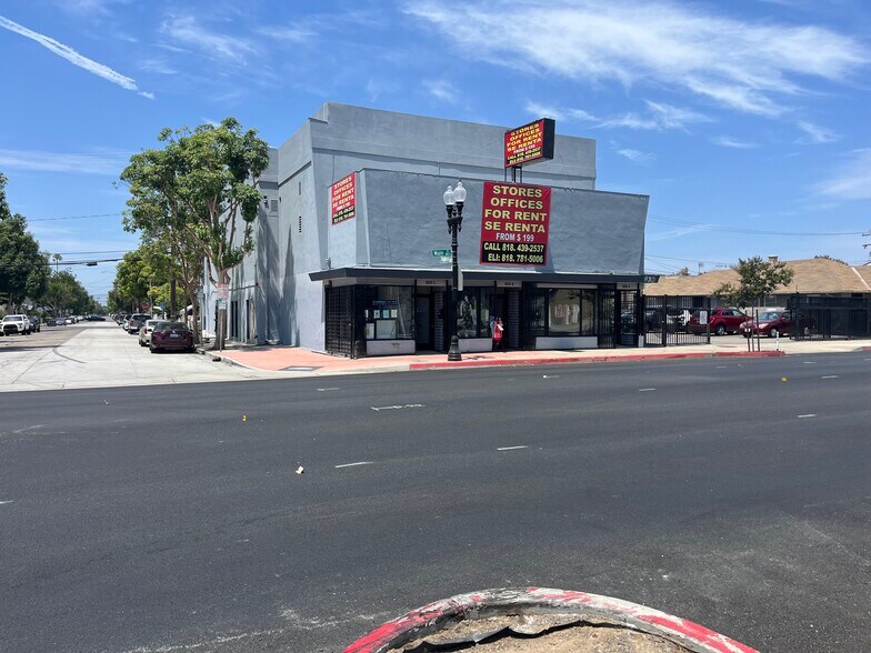 830 S Main St, Santa Ana, CA à louer - Photo de l’immeuble – Image 3 sur 5