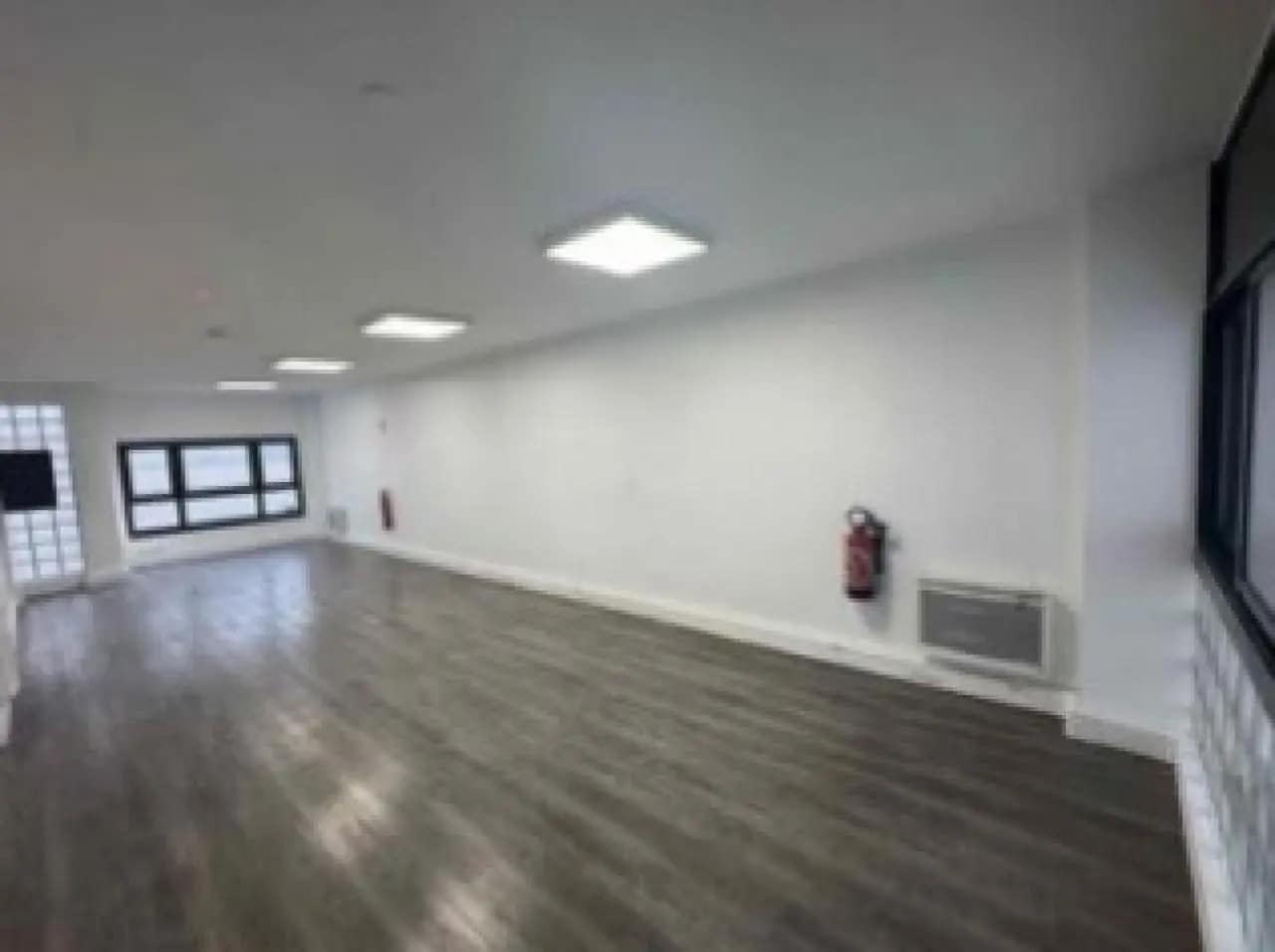 Bureau dans Paris à louer Photo de l’immeuble– Image 1 sur 5