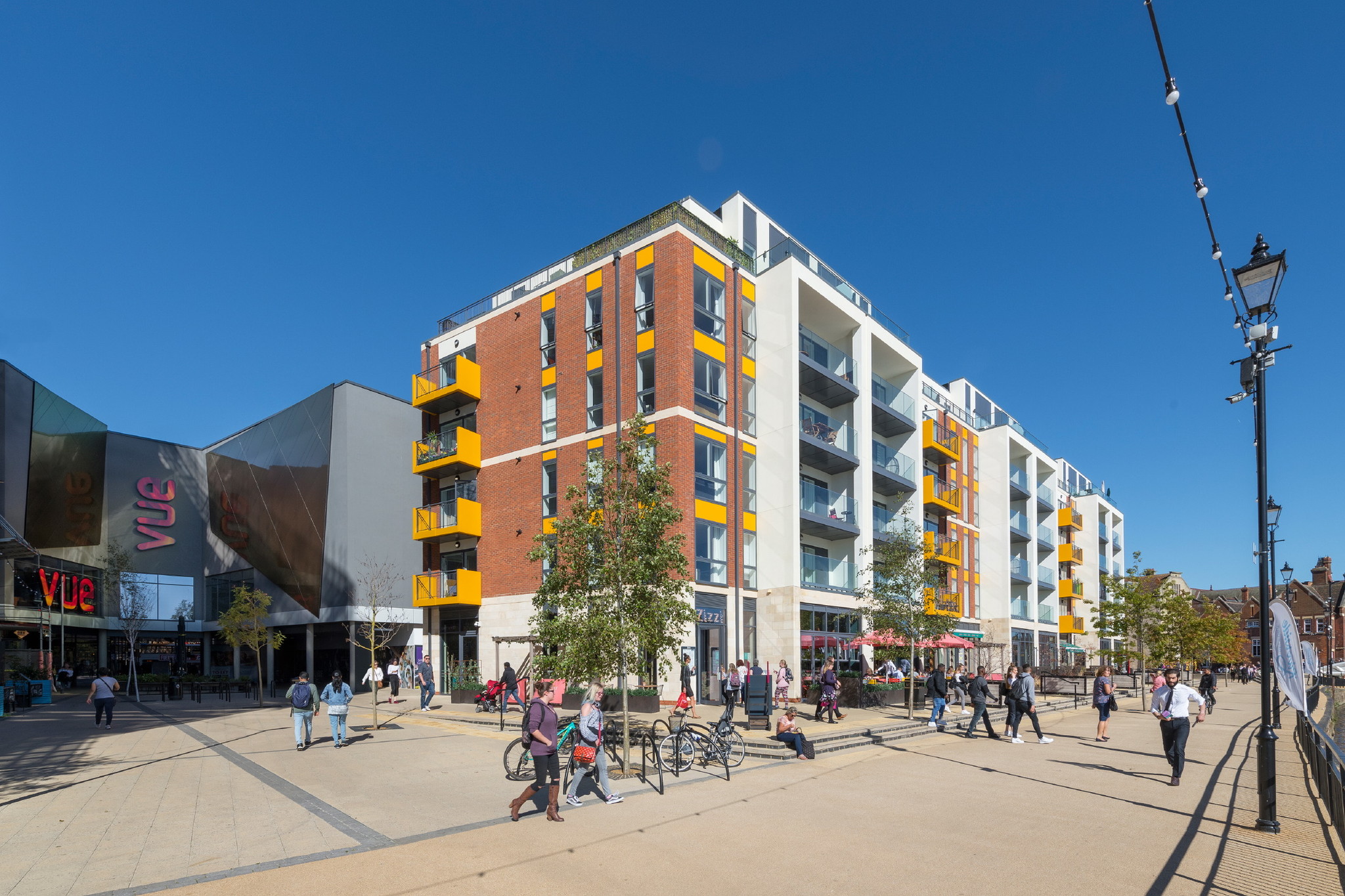 Riverside Sq, Bedford à louer Photo de l’immeuble– Image 1 sur 9