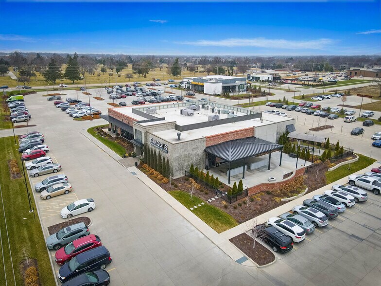 3010 E Empire St, Bloomington, IL à vendre - Photo de l’immeuble – Image 1 sur 4