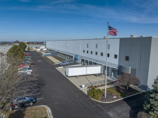 Plus de détails pour 8600 Roberts Dr, Fishers, IN - Industriel/Logistique à vendre