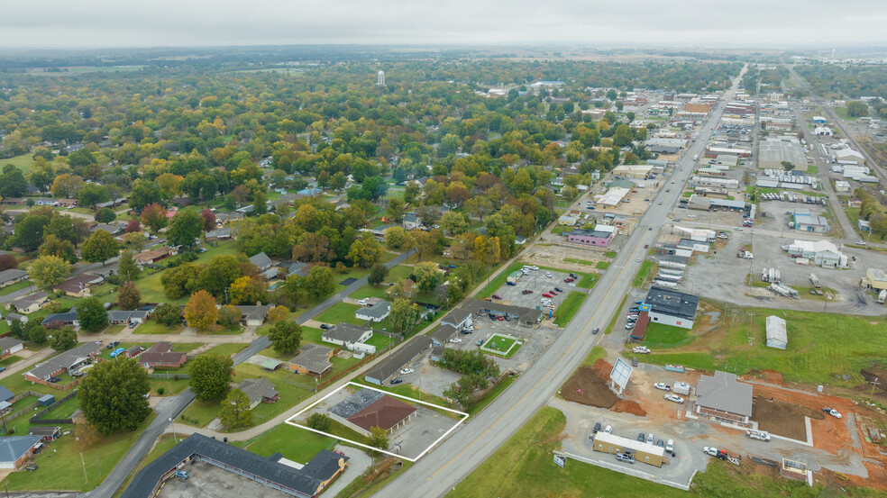 525 S. Wilson St., Vinita, OK à vendre - Aérien – Image 3 sur 6