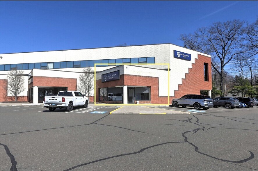 236 Boston Post Rd, Orange, CT à louer - Photo de l’immeuble – Image 2 sur 8