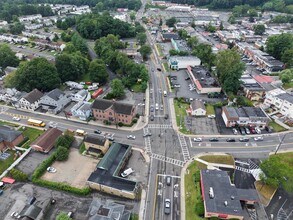 2 N Route 9W, West Haverstraw, NY à louer Photo intérieure– Image 1 sur 2