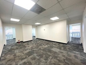 222 N Mountain Ave, Upland, CA à louer Photo intérieure– Image 1 sur 10