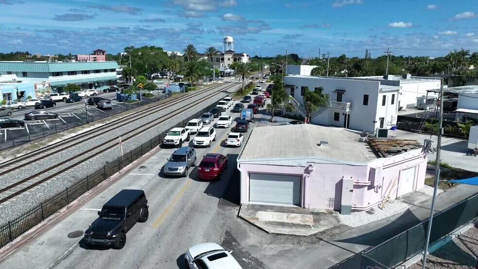 290 S Dixie Hwy, Stuart, FL à louer - Vidéo sur l’annonce professionnelle – Image 2 sur 2