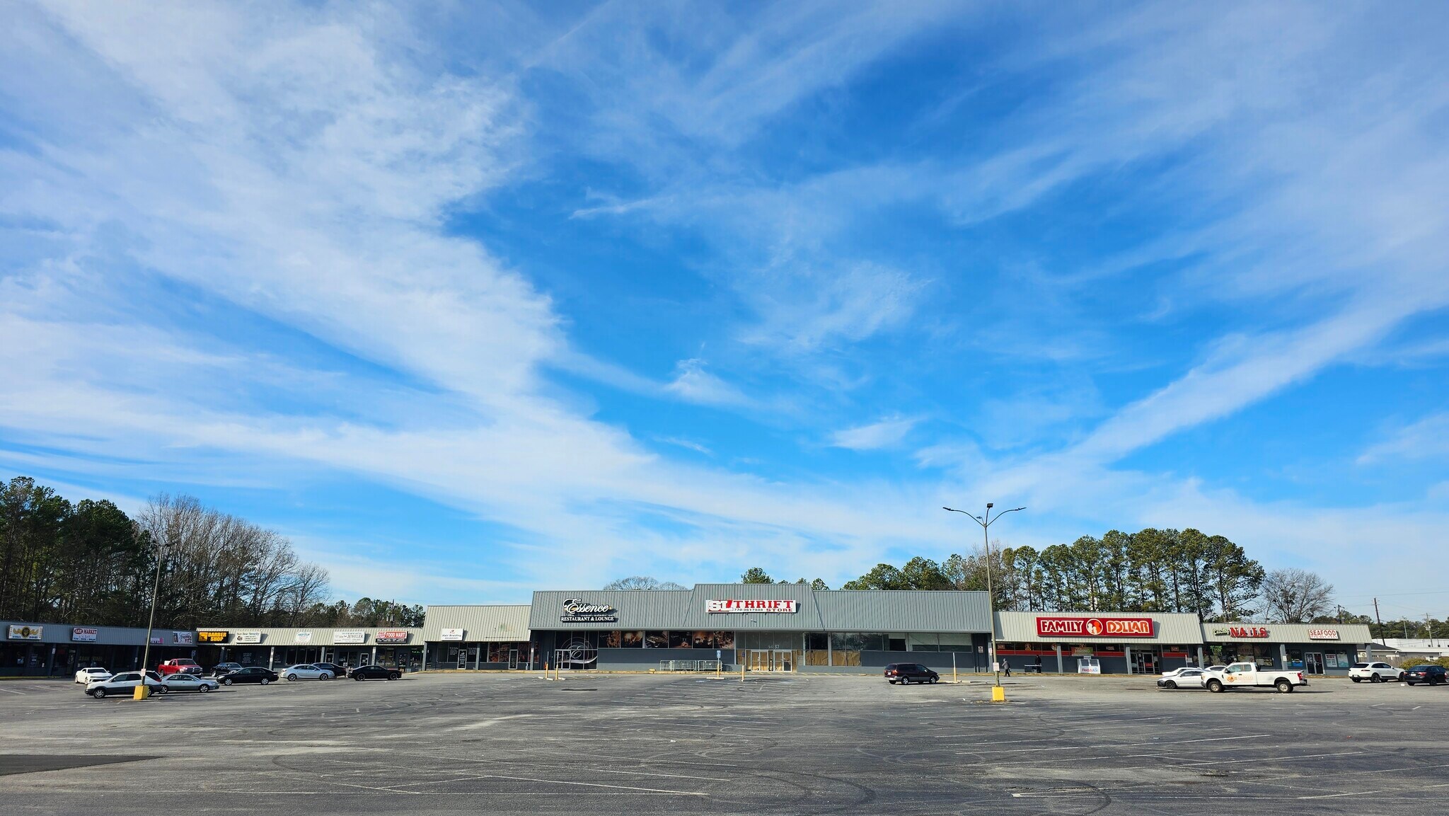 5437-5469 Riverdale Rd, Atlanta, GA à louer Photo de l’immeuble– Image 1 sur 4
