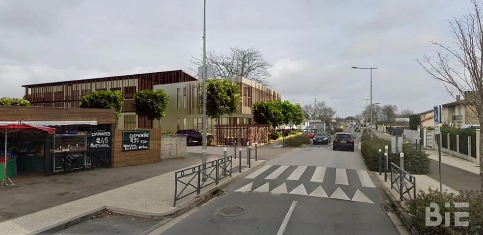 Local d'activités dans Mérignac à vendre - Photo de l’immeuble – Image 2 sur 9