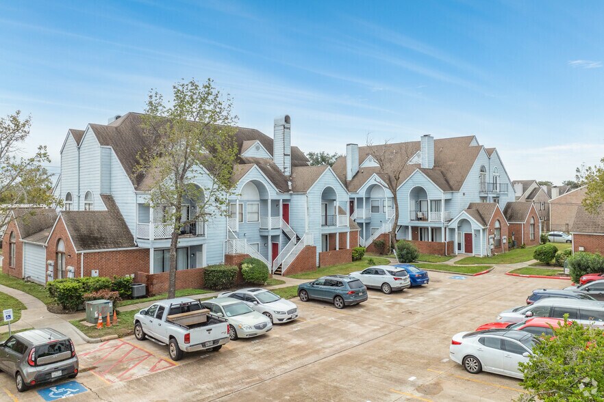 14550 Fonmeadow Dr, Houston, TX à vendre - Photo principale – Image 1 sur 1