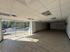 13820 St Augustine Rd, Jacksonville, FL à louer Photo intérieure– Image 2 sur 4