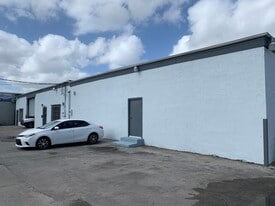 3745 NW 50th St - immobilier d'entreprise