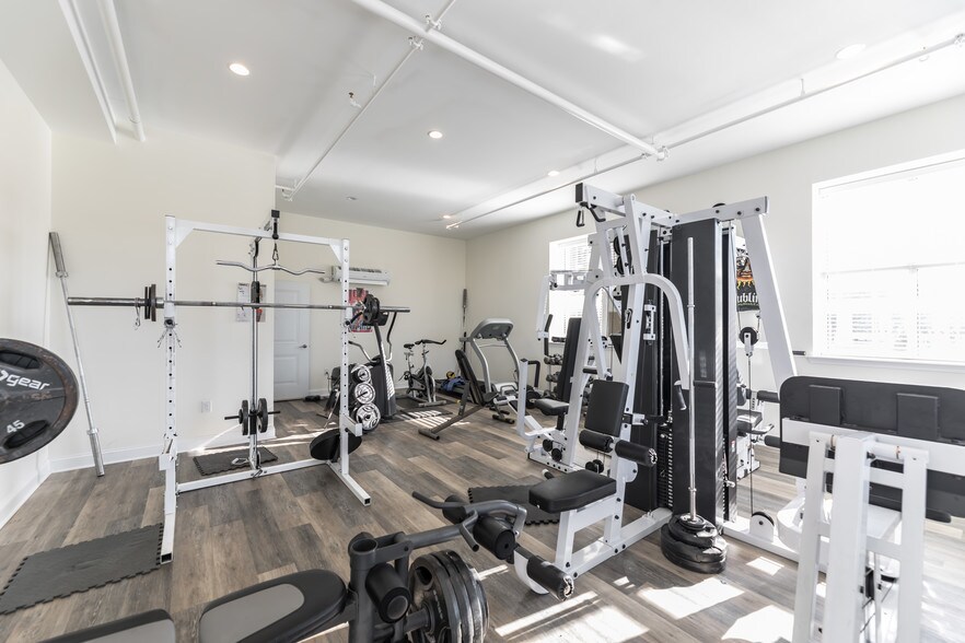 9 Pennwood Dr, Ewing, NJ à vendre - Photo intérieure – Image 3 sur 16