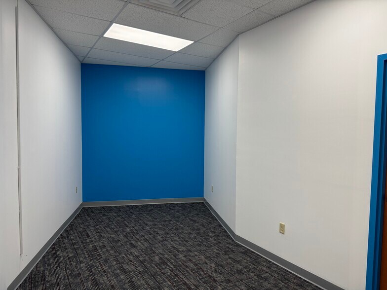 959 N Main St, Providence, RI à louer - Photo de l’immeuble – Image 2 sur 17