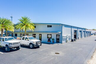 Plus de détails pour 4584 Enterprise Ave, Naples, FL - Industriel/Logistique à louer