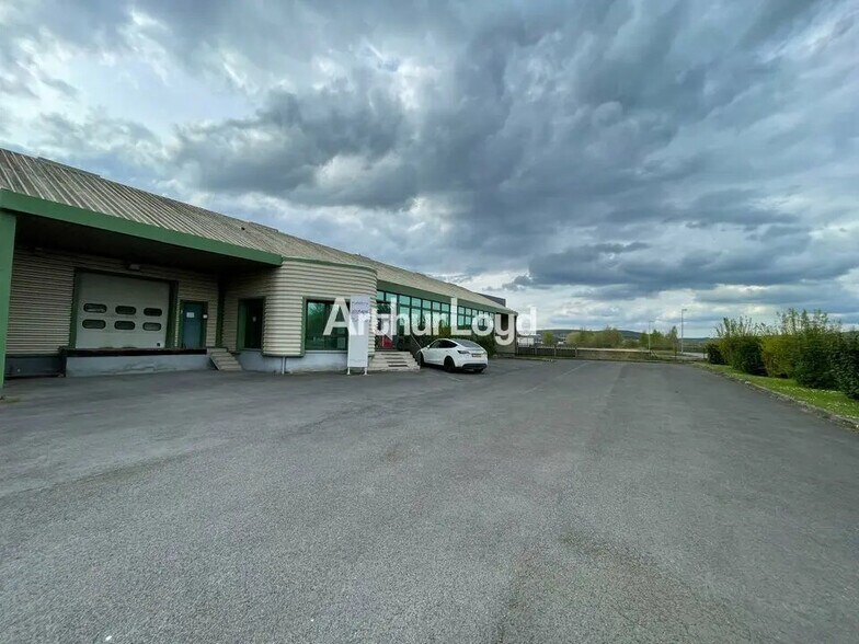 Local d'activités dans Givet à vendre - Photo de l’immeuble – Image 2 sur 12