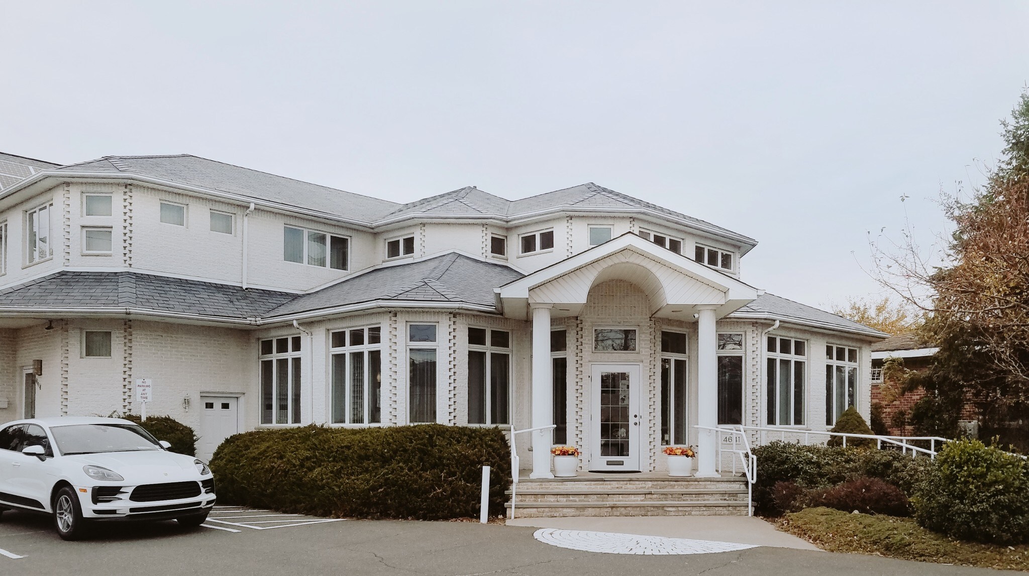 4641 Hylan Blvd, Staten Island, NY à louer Photo principale– Image 1 sur 3