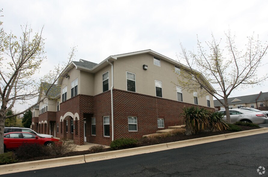 3150 W Ward Rd, Dunkirk, MD à louer - Photo de l’immeuble – Image 2 sur 6
