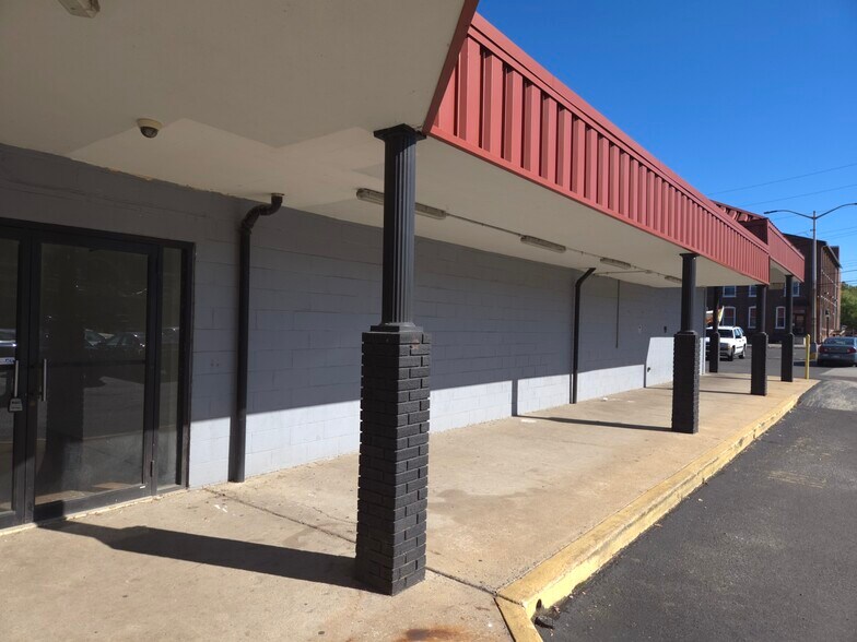 43 E Bridge St, Spring City, PA à louer - Photo de l’immeuble – Image 3 sur 19