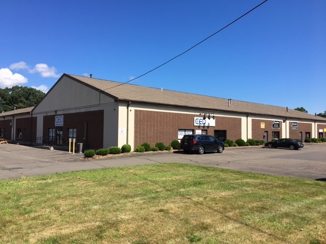 39 N Plains Industrial Rd, Wallingford, CT à louer - Photo de l’immeuble – Image 3 sur 9