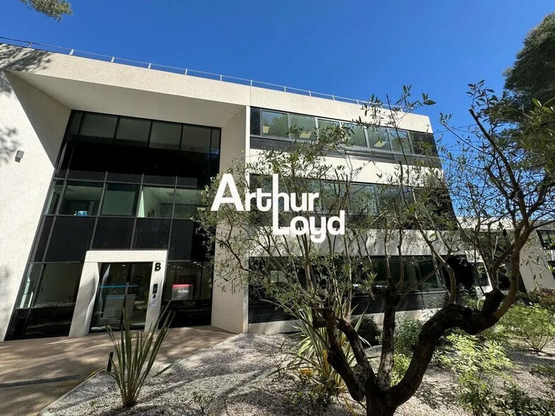 Bureau dans Valbonne à vendre - Photo de l’immeuble – Image 2 sur 2