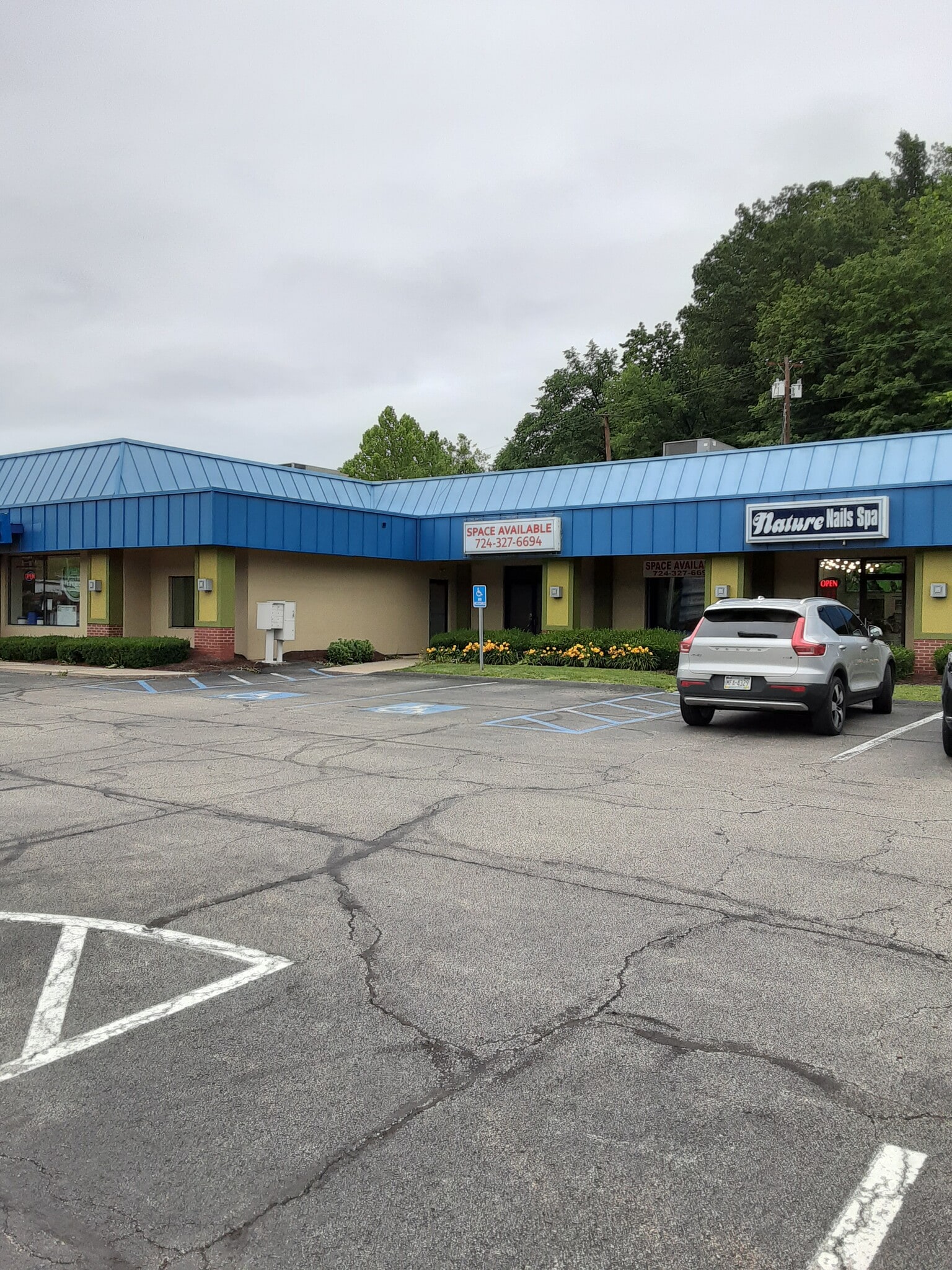 4950 William Penn Hwy, Murrysville, PA à louer Photo de l’immeuble– Image 1 sur 4