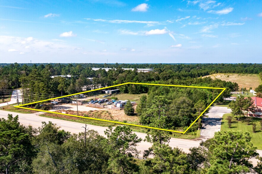 N Loop 336 E Rd, Conroe, TX à vendre - Photo de l’immeuble – Image 3 sur 9