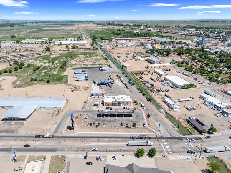 708 N Main St, Lamar, CO à vendre - Photo de l’immeuble – Image 2 sur 6