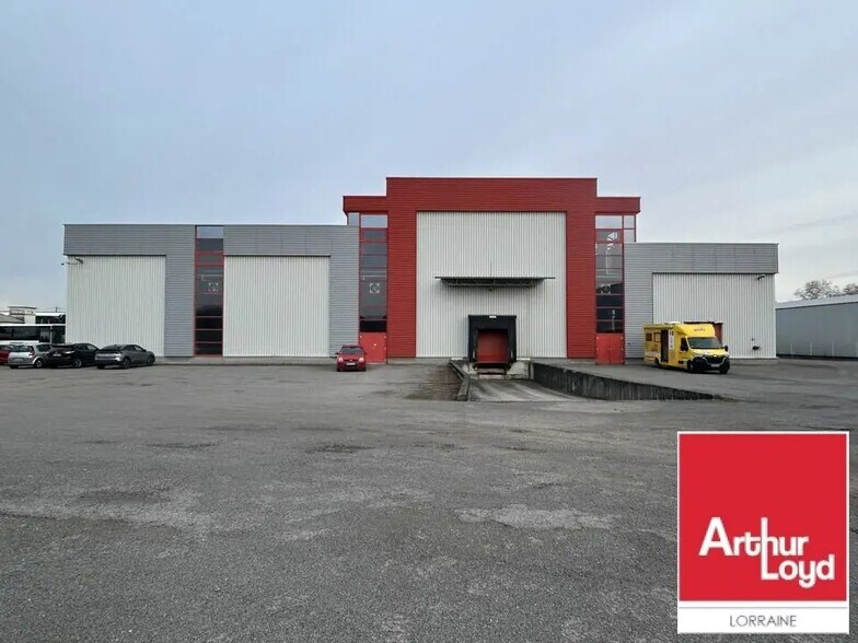 Local d’activités dans Boulay-Moselle à louer - Photo de l’immeuble – Image 1 sur 8
