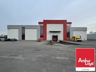 Plus de détails pour Local d'activités à louer